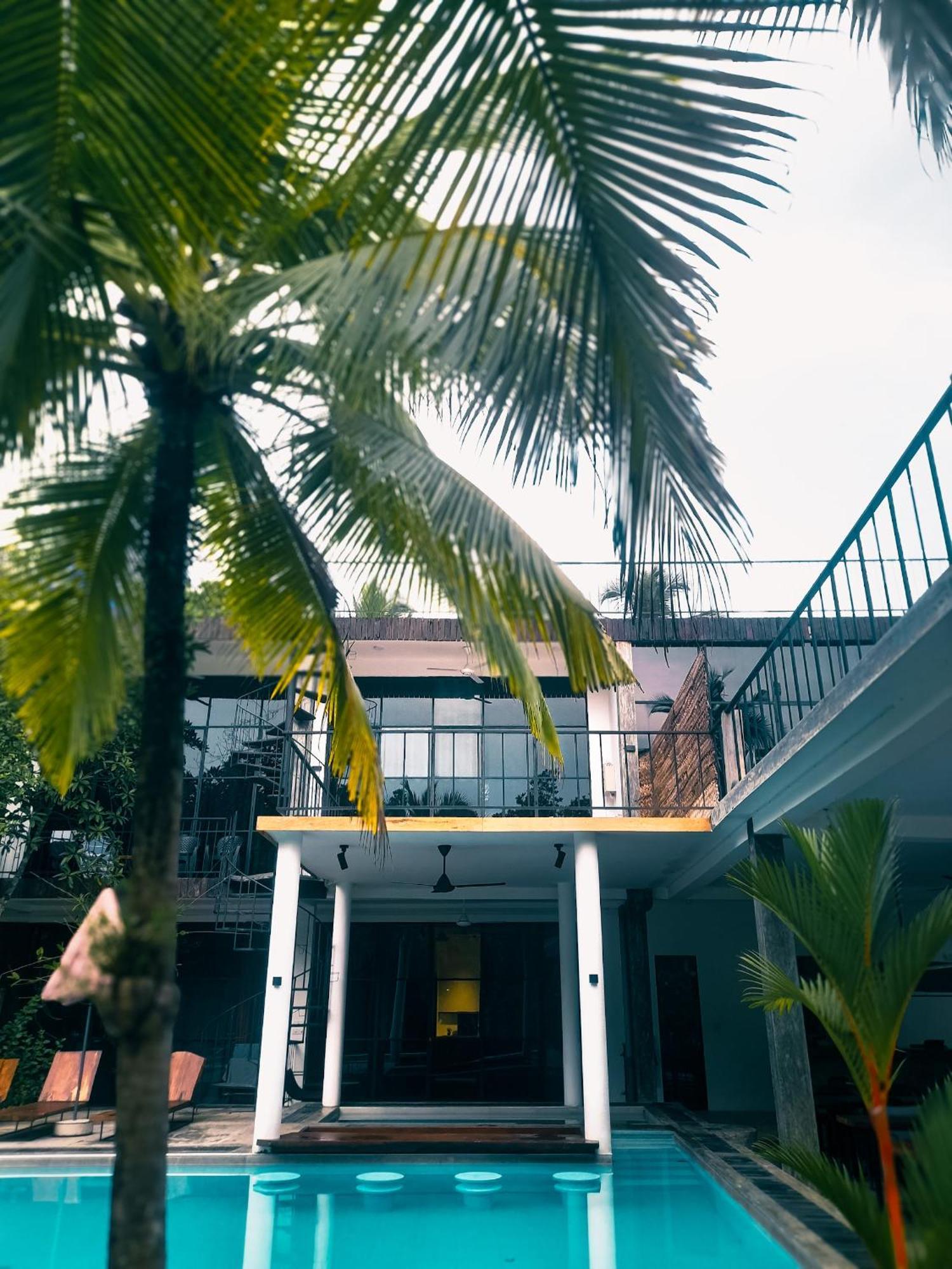 Voda Hotel Unawatuna Exteriör bild